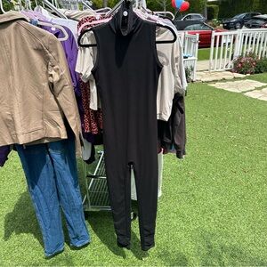 Black baby bump suit